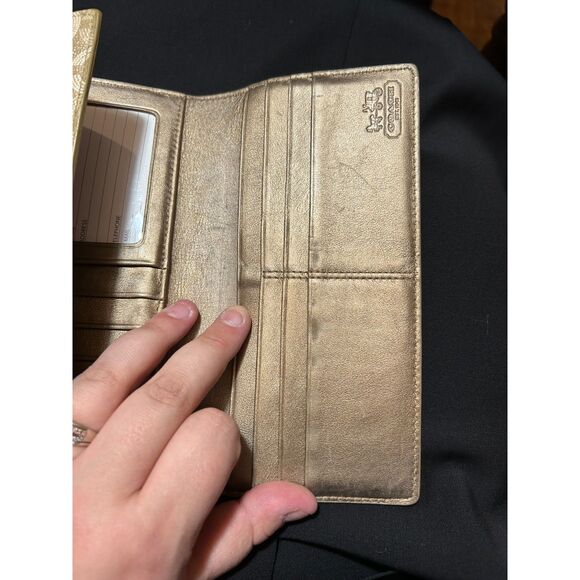 COACH Wallet - Picture 5 of 6